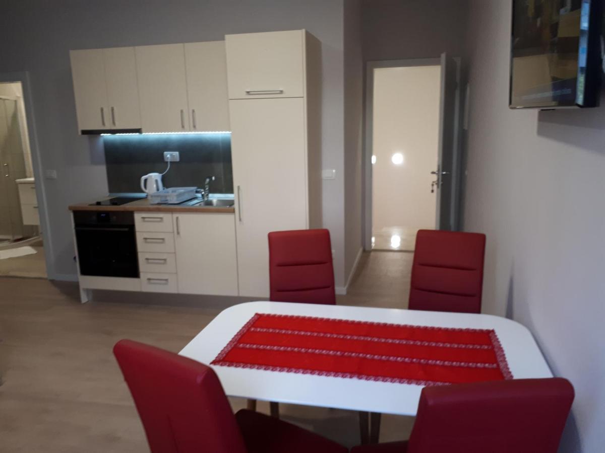 Apartments Sophie Makarska Exterior photo